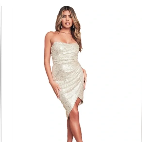 Lavish Alice | Dresses | Gold Sequin Strapless Dress | Poshmark
